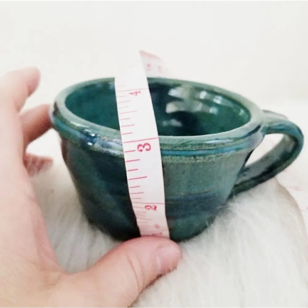 Pottery mug